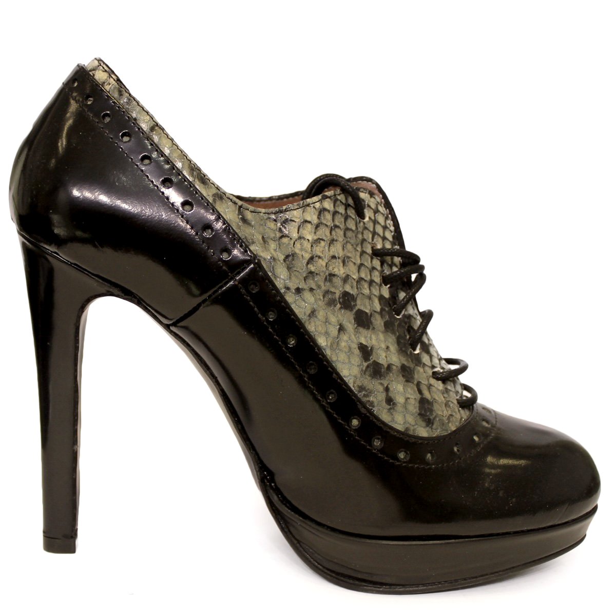 Alberto Zago fekete magassarkú cipő